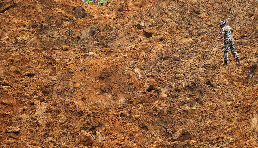 শ্রীলংকায় ভূমিধস