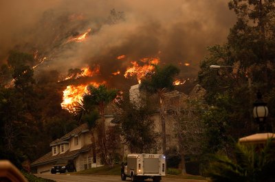california-fires-houses