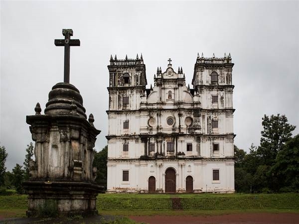 <br />
<b>Warning</b>:  Undefined variable $latest_posts in <b>/home/newsnine24/public_html/wp-content/themes/NewsNine24/archive.php</b> on line <b>46</b><br />
<br />
<b>Warning</b>:  Undefined variable $i in <b>/home/newsnine24/public_html/wp-content/themes/NewsNine24/archive.php</b> on line <b>46</b><br />
<br />
<b>Warning</b>:  Trying to access array offset on value of type null in <b>/home/newsnine24/public_html/wp-content/themes/NewsNine24/archive.php</b> on line <b>46</b><br />
<br />
<b>Warning</b>:  Attempt to read property 